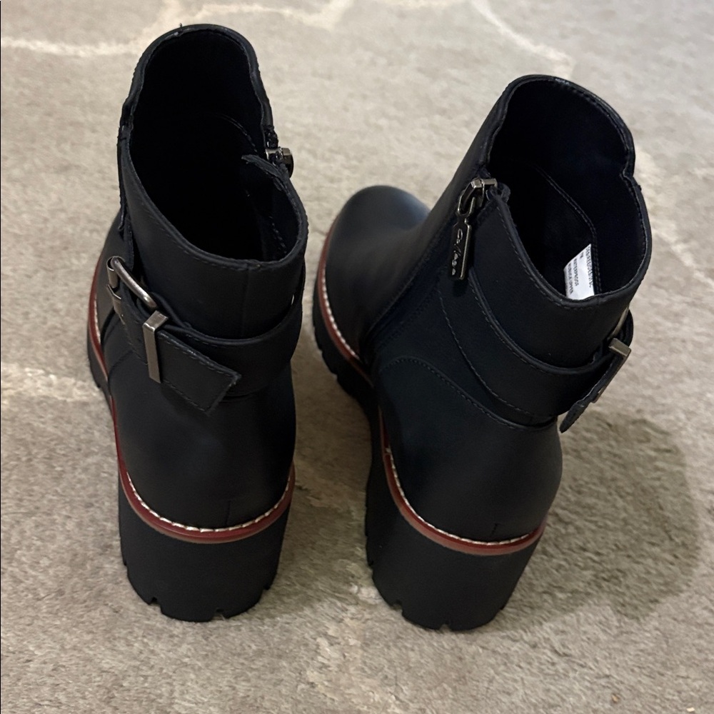 Aqua College Desiree Lug nubuck black ankle chunky boot Size 7 - Picture 13 of 17